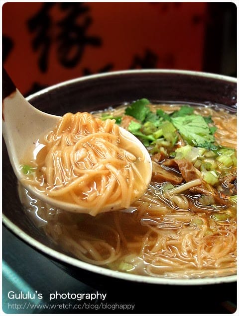 [台北] 佛緣素麵線｜招牌麵線、多樣小菜與碗粿｜東區 (2014.07補照