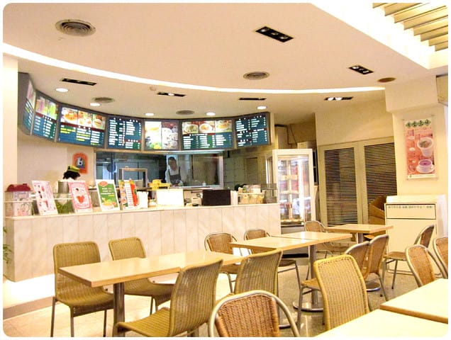 [台北] 西門町 台北牛乳大王｜羹飯、奶焗管麵、素食料理上市 (葷素