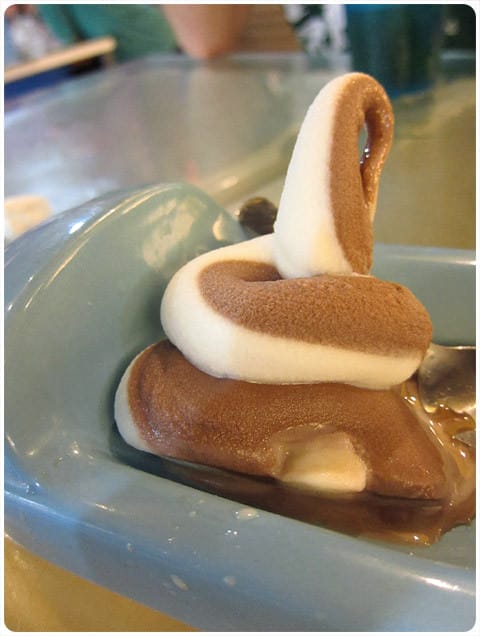 [台北] 上廁所要花錢 還邊用餐！？便所主題餐廳 (葷素