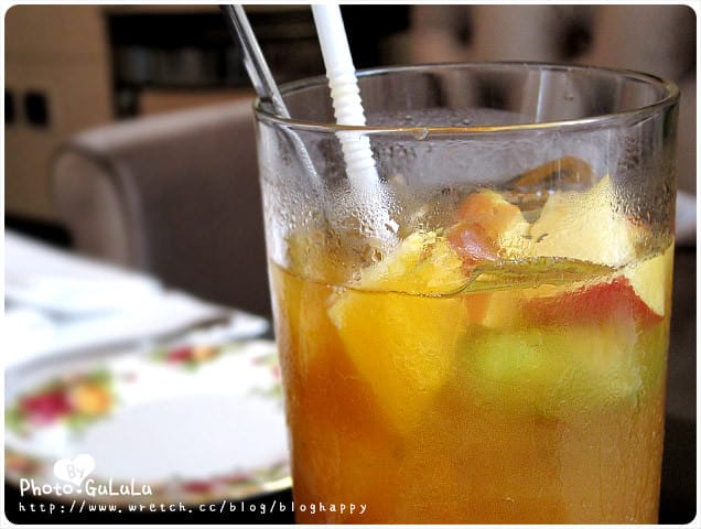 [台北] 這紫色水晶燈也太太太…太閃了吧！怡亨酒店下午茶 (葷素