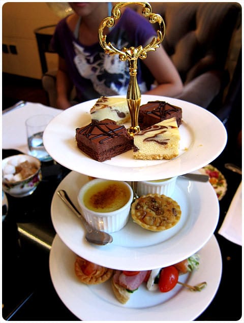 [台北] 這紫色水晶燈也太太太…太閃了吧！怡亨酒店下午茶 (葷素