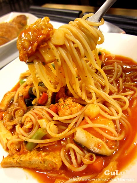 [台北] 可愛的微笑元素｜新光三越 台北車站 (站前店已歇業