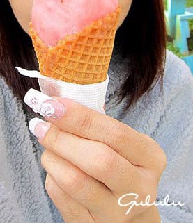 美甲之旅｜席薇雅做美甲、兼吃淡水美食、再遊漁人碼頭