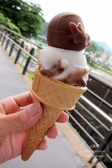 [新北] 烏來阿春美食店｜特色料理竹筒飯、原住民風情泡湯勝地 (葷素