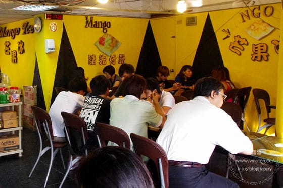 【新北】忙碌的芒果四季都要出來做生意．芒果冰專賣