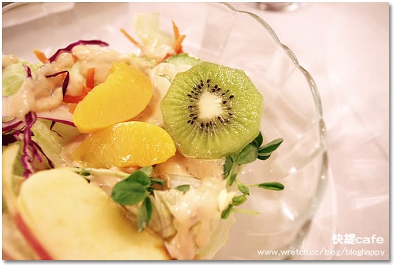 [新北] 板橋〔快緹cafe輕食館〕莎拉鬆餅可可咖啡通通來 (葷素