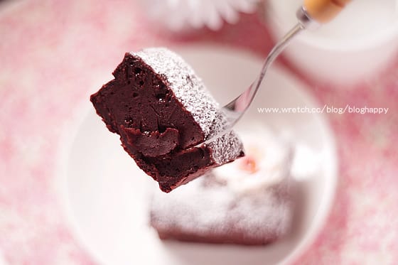 露露日常料理 ▌巧克力蛋糕亂亂做～練習練習