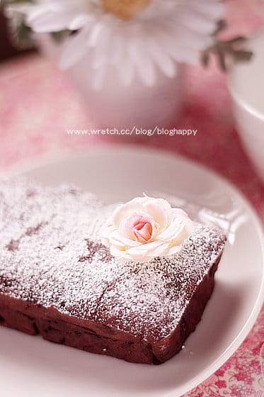 露露日常料理 ▌巧克力蛋糕亂亂做～練習練習