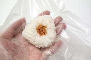 露露日常料理 ▌噴香烤飯糰．烤肉醬的變化料理