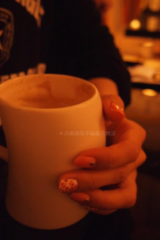 美甲｜光療美甲三款～冬季雪花、粉紅豹紋卡哇伊！席薇雅整體造型