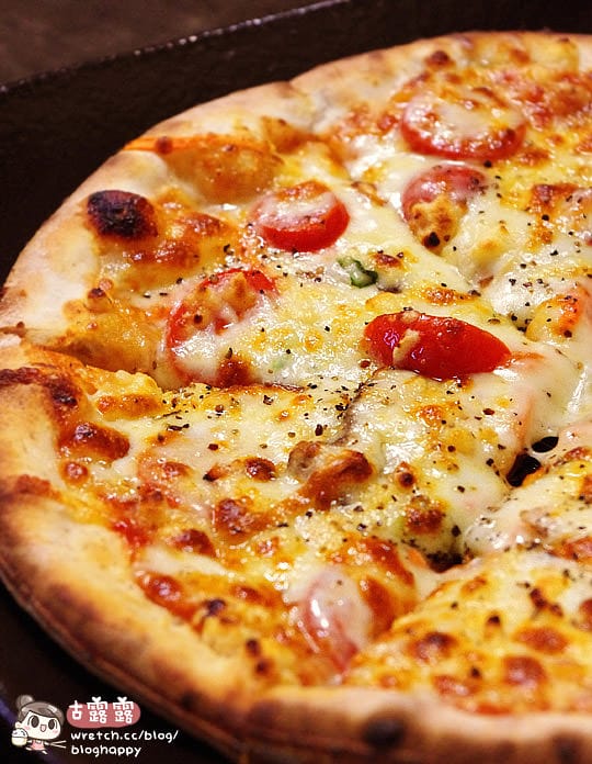 [新竹] 不會吧！這真的是素食？好咖啡手工窯烤披薩，烤出迷人斑點