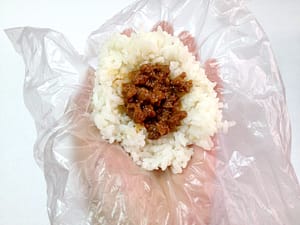 露露日常料理 ▌假如每天的餐點都這麼可愛…熊貓飯糰