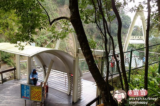 [桃園景點] 小烏來天空步道 騰空站在瀑布上方！？