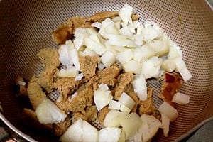 露露日常料理 ▌剩餘年菜大變身！可樂餅？