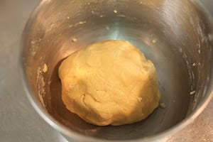 露露日常料理 ▌華麗甜點初挑戰!綿密的奶油霜內餡~草莓派 - 第7張圖 露露日常料理 ▌華麗甜點初挑戰!綿密的奶油霜內餡~草莓派