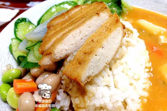 [新北] 來吃匈牙利燴飯，淡水金紀素食