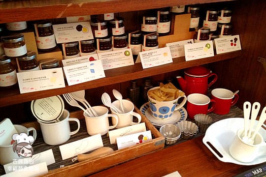 [台北] 東區好樣本事 VVG something 全球最美書店之一｜古董 雜貨 咖啡