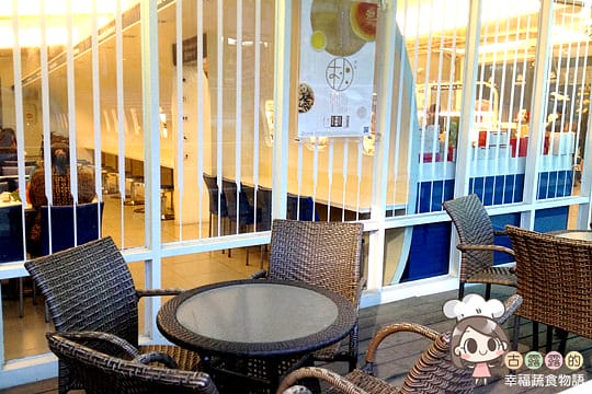 [桃園] 飛機場？復興空廚 復興航棧幸福烘焙屋 (葷素 本文分店歇業