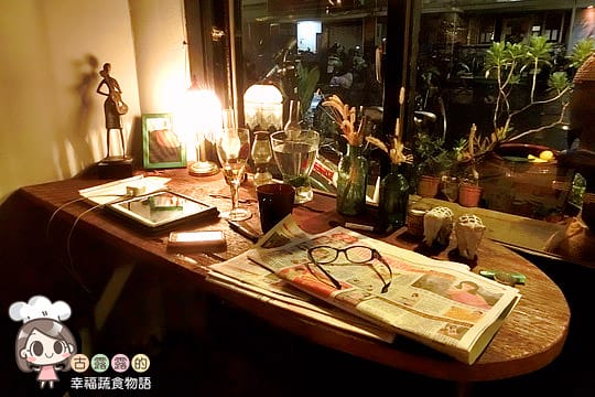 [台北] 老屋新貌「喘口氣cafe」貓咪．咖啡館 (葷素