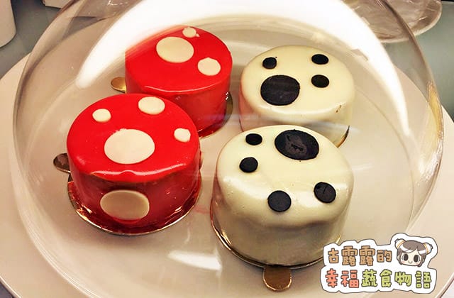 151004草間彌生Cafe006