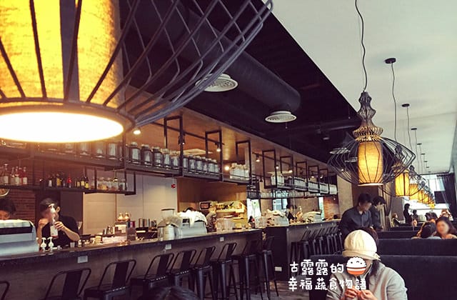 [台北] 湛盧咖啡 瑞光店｜wifi網路 插座 不限時咖啡店