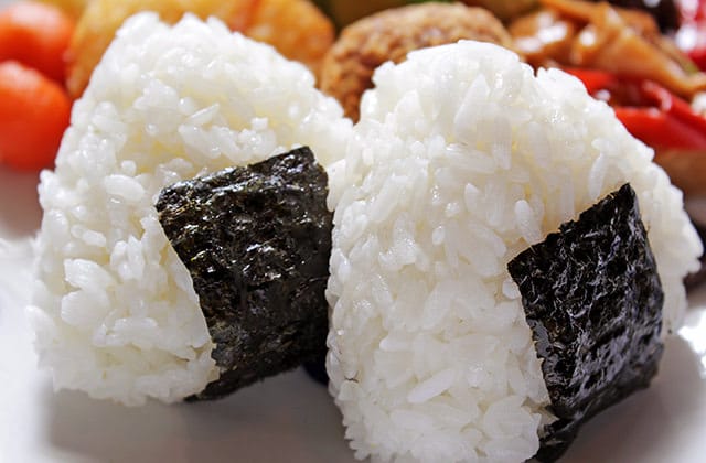 露露日常料理 ▌煮出香氣透鼻、Q彈的白米飯 (影音