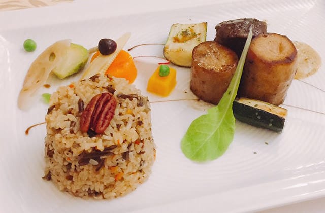 [台中] 斐麗巴黎廳 法式蔬食 (朋友幫忙拍的照片