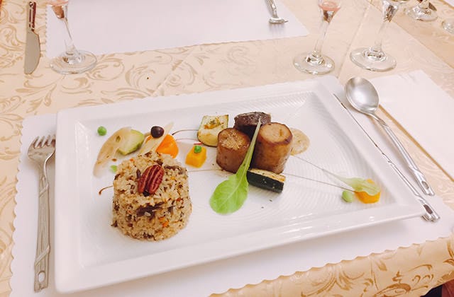 [台中] 斐麗巴黎廳 法式蔬食 (朋友幫忙拍的照片