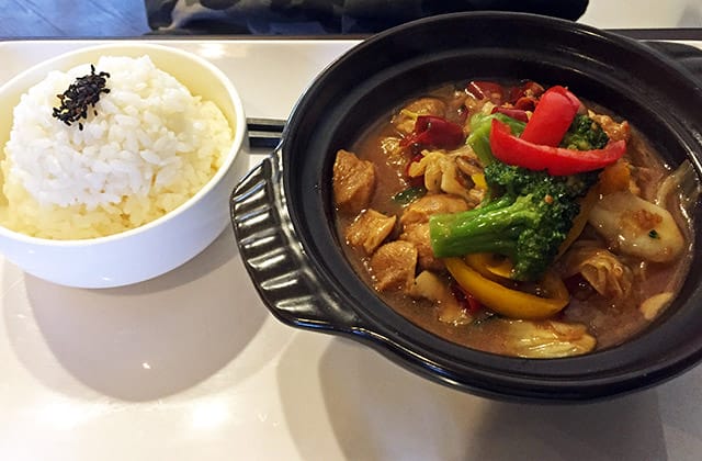 [新北] 馬蹄灣蔬食咖啡 (改貓踏浪) 海景餐廳 下午茶 Wifi ｜三芝淺水灣 (已歇業