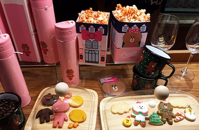 [台北] LINE FRIENDS Cafe 熊美咖啡廳｜LINE主題咖啡 信義新光三越 (影音