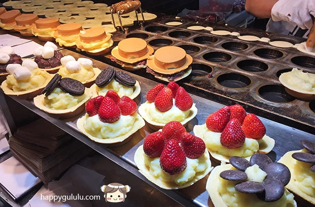 [台北] 冰火草莓 車輪餅 飛碟燒｜士林夜市小吃 甜點心 (影音