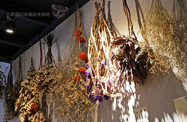 [台北] 花疫室｜女孩拍照的秘密基地！乾燥花咖啡廳 IG熱門打卡文青小店（已歇業