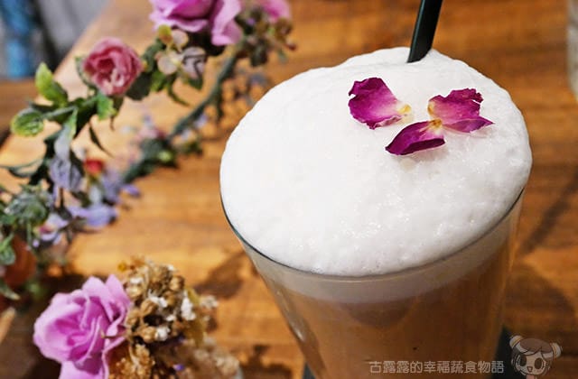 [台北] 花疫室｜女孩拍照的秘密基地！乾燥花咖啡廳 IG熱門打卡文青小店（已歇業