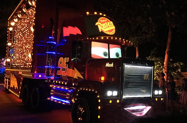 香港旅遊》gogo香港蔬食二日遊！赤柱 尖沙咀｜香港迪士尼樂園 萬聖節