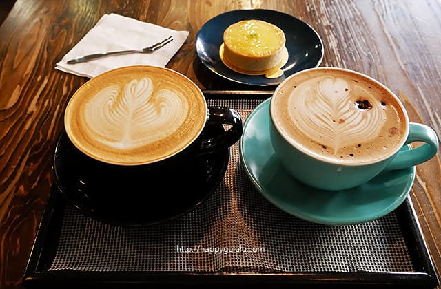 [新北] 驚嘆號咖啡｜不限時咖啡廳 提供插座｜時尚工業風咖啡廳