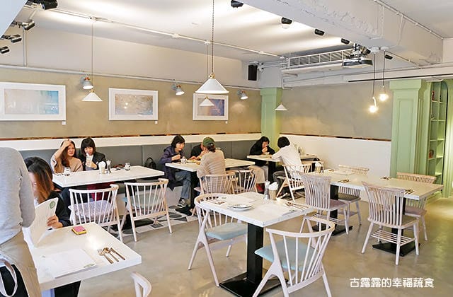 [台北] 小小樹食｜餐桌上的蔬食藝術 夢幻果昔必打卡！