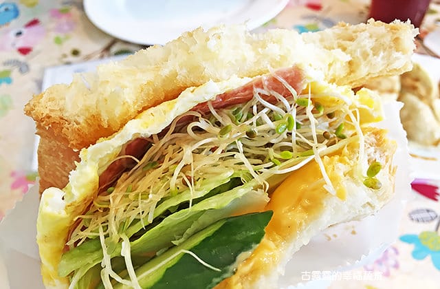 [新北] 摩尼堡 蔬食輕食早午餐｜新莊 捷運迴龍站