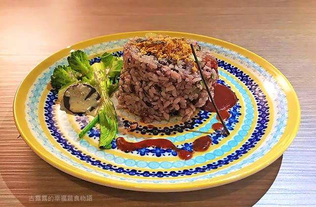 [高雄] DC蔬食餐廚-無菜單料理｜特派員出差美食 跟著吃素就對啦！