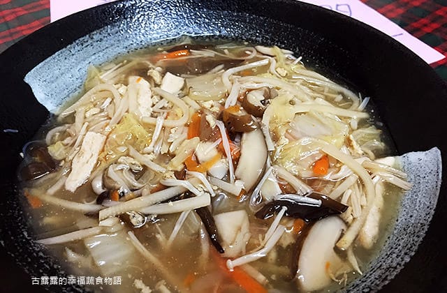 [屏東]養生素食便當店｜一個就能吃飽飽的銅板美食