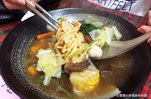 [屏東]養生素食便當店｜一個就能吃飽飽的銅板美食