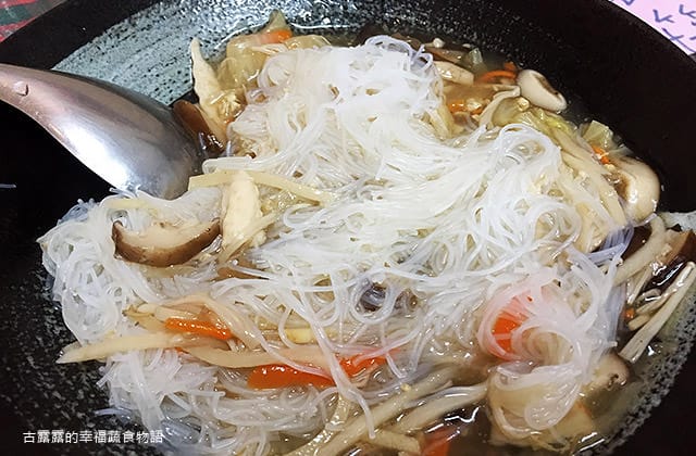 [屏東]養生素食便當店｜一個就能吃飽飽的銅板美食