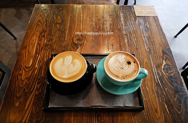 [新北] 驚嘆號咖啡｜不限時咖啡廳 提供插座｜時尚工業風咖啡廳