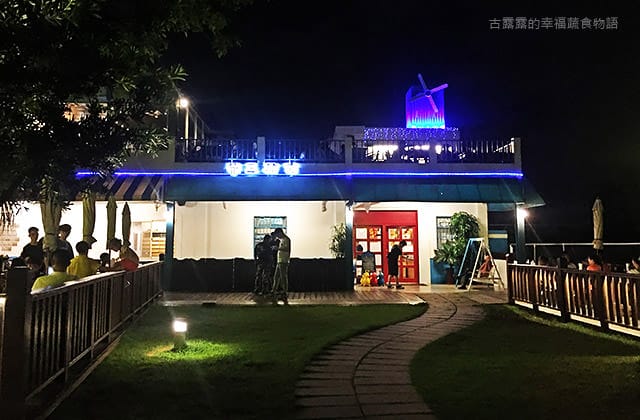 [桃園] 第三航廈機場咖啡｜飛機呼嘯而過～視覺和聽覺的震撼｜景觀咖啡 下午茶