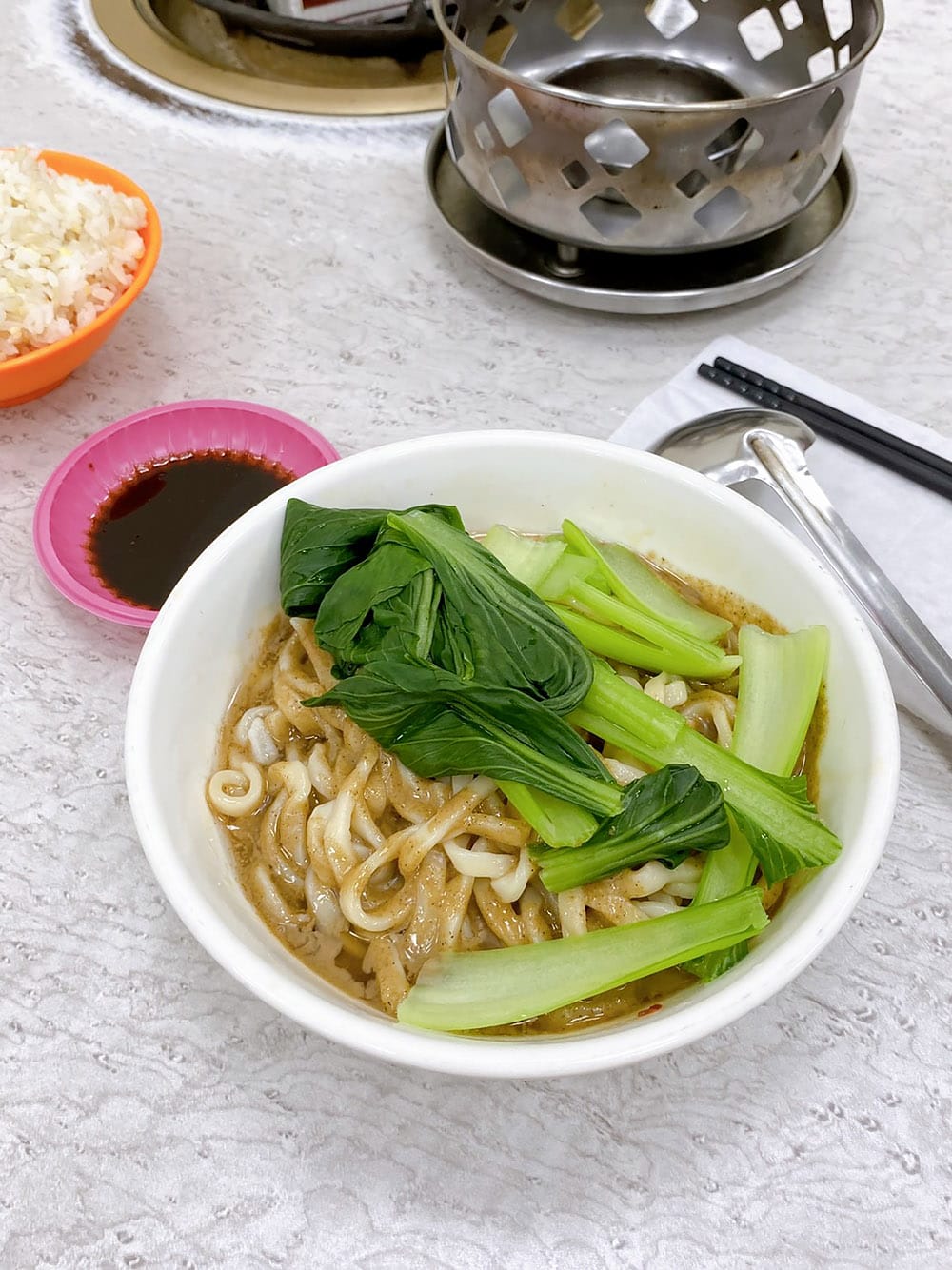 [台南] 宏恩素食火鍋城｜俗擱大碗份量足 花少少錢吃飽飽 – 佳里店