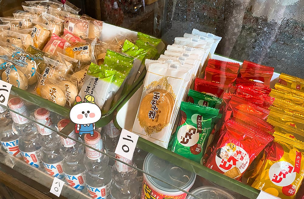 [台南] 昭和雜貨店「桑原商店」日式懷舊復古風情｜人氣甜點霜淇淋 炸甜甜