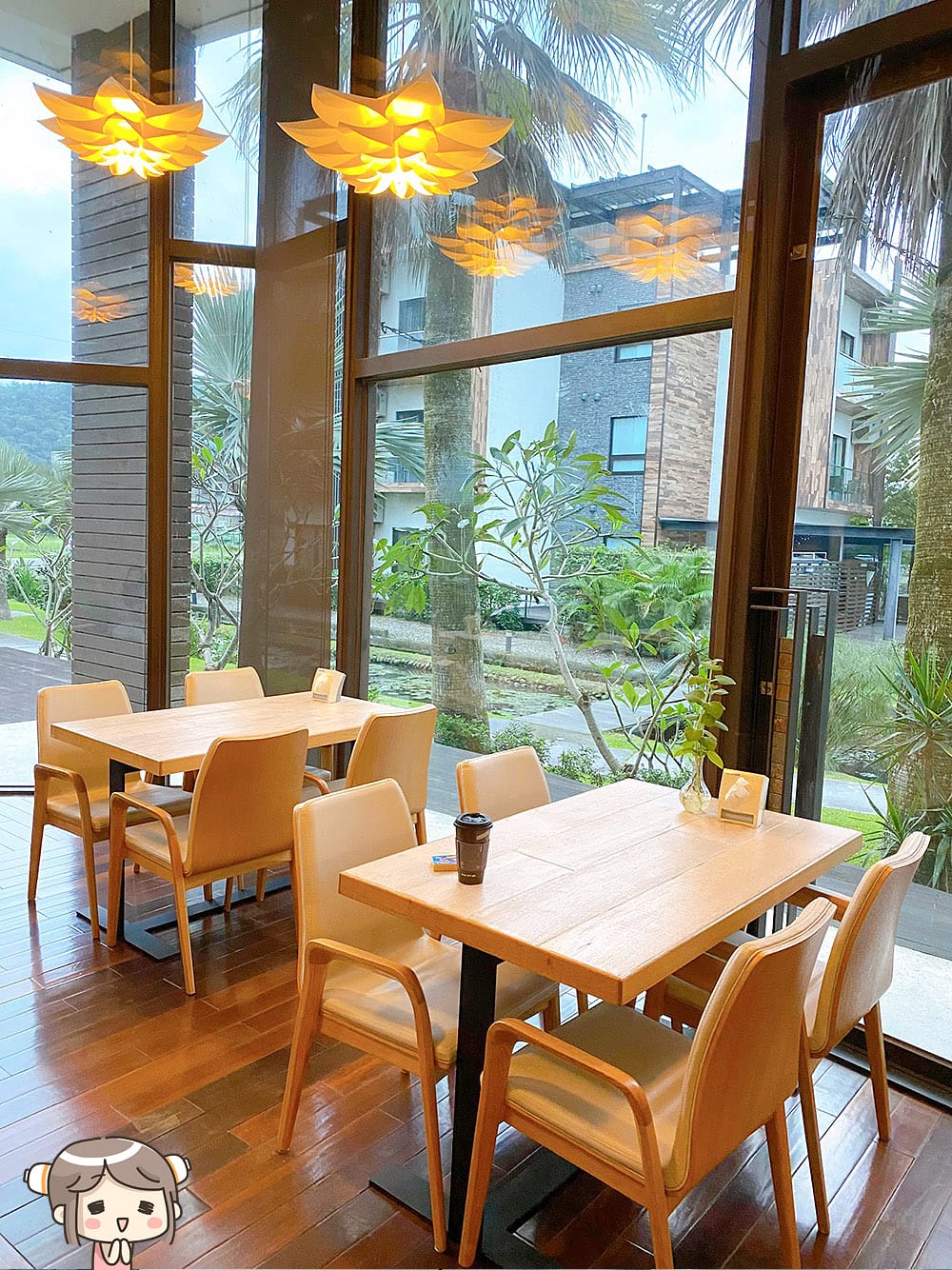 [宜蘭住宿] 稻田中的夢幻玻璃屋 躺著看星星｜水畔星墅時尚會館