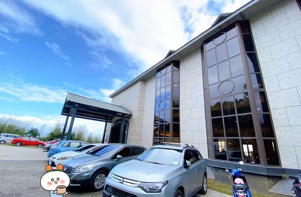 [新北] 蔬食餐點 Mr. Brown Café 伯朗咖啡館｜宜蘭頭城 伯朗咖啡城堡｜眺望龜山島與海景