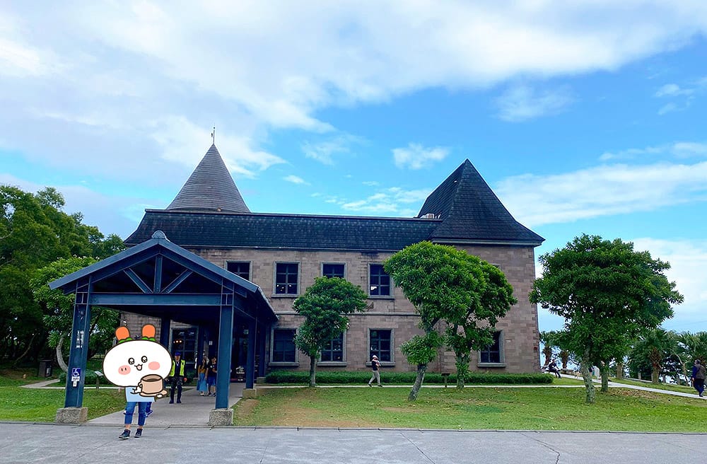 [新北] 蔬食餐點 Mr. Brown Café 伯朗咖啡館｜宜蘭頭城 伯朗咖啡城堡｜眺望龜山島與海景