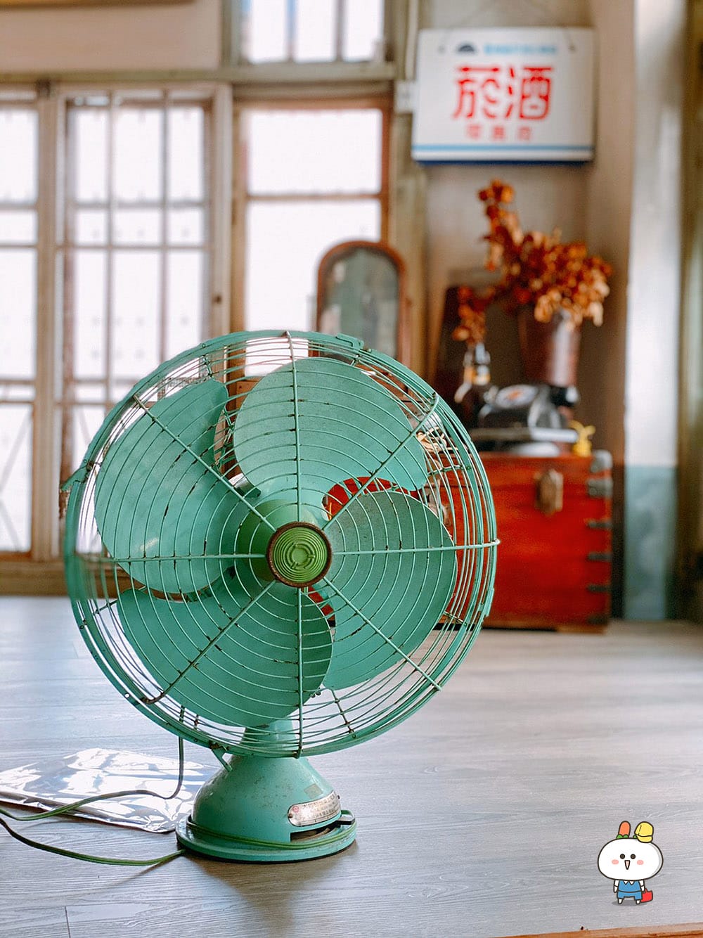 [台南] 老屋蹦出新滋味！「旭峯號之僾果鮮」80年老舊五金行 變身熱門打卡景點