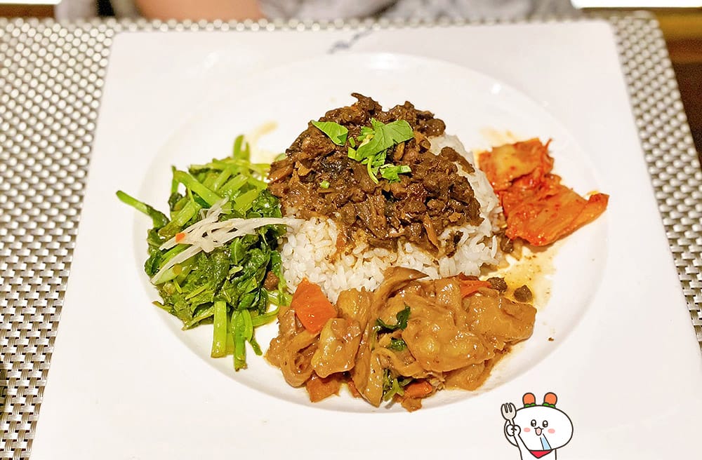 [台北] 素食深夜食堂 – 梅門防空洞｜名副其實的防空洞！古文物 藝術表演